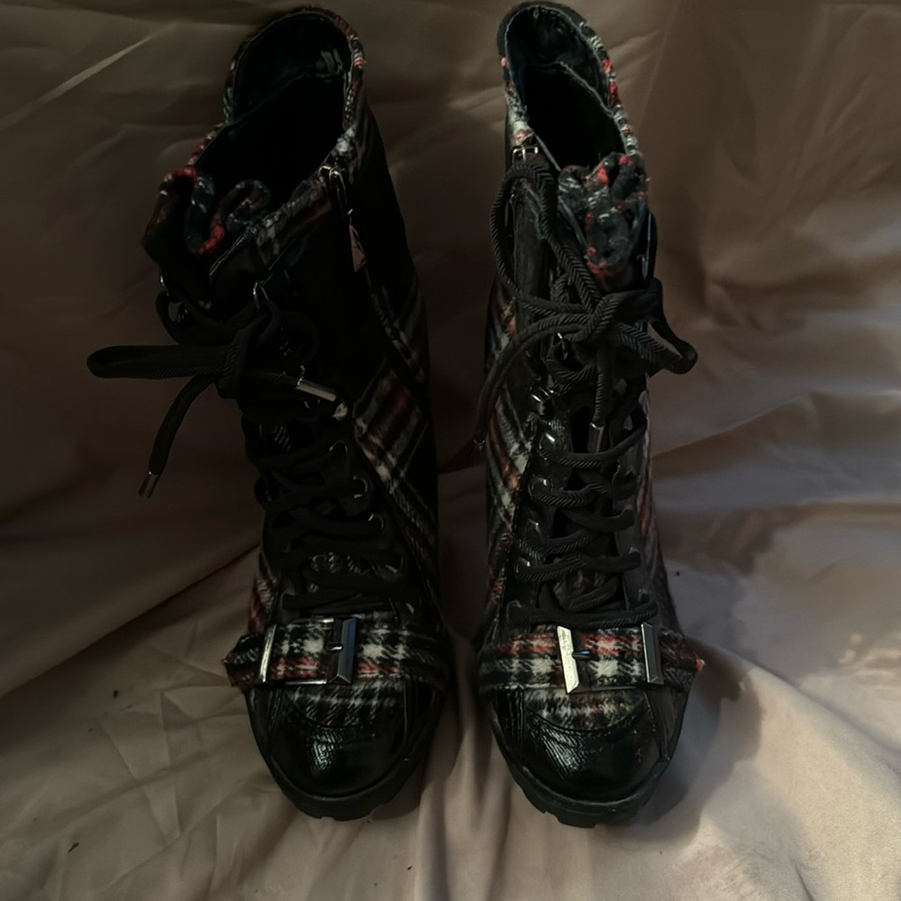 Barely worn